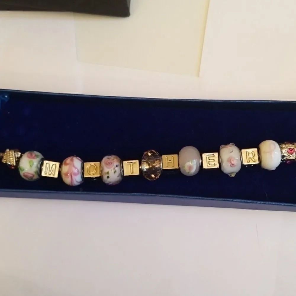 NIB Antonino Mother Bracelet